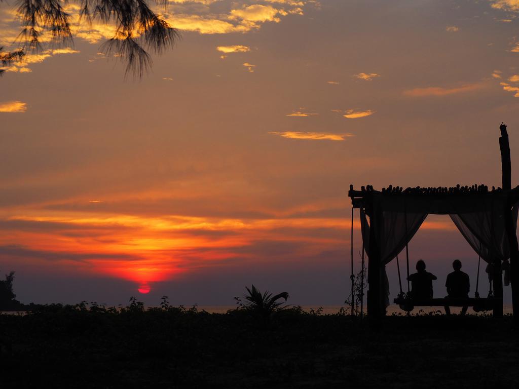 The Moken Eco Village Ko Phra Thong Esterno foto